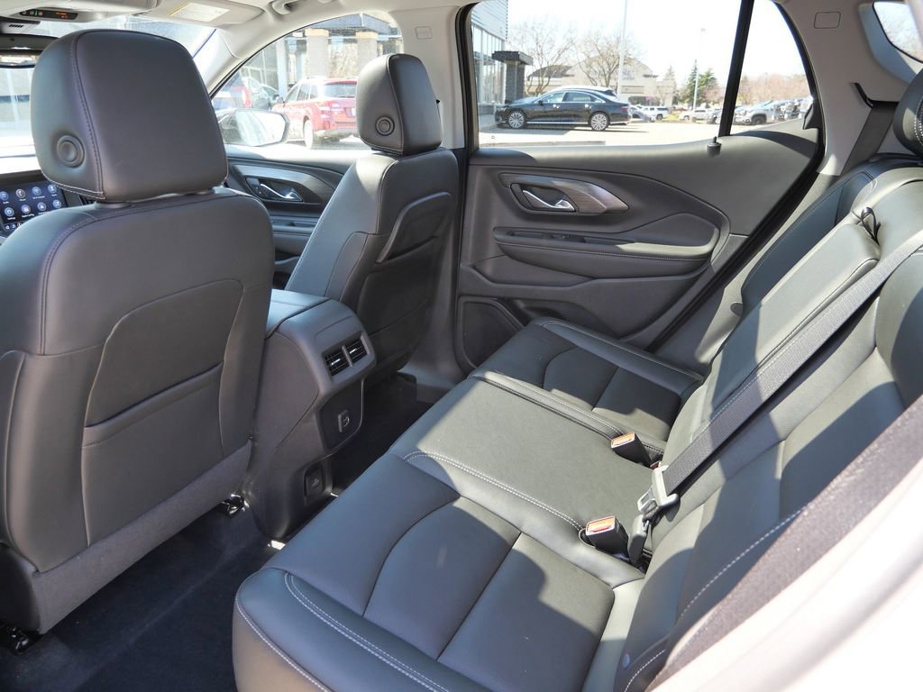 Used 2023 GMC Terrain SLT w/ Tech Package image 27