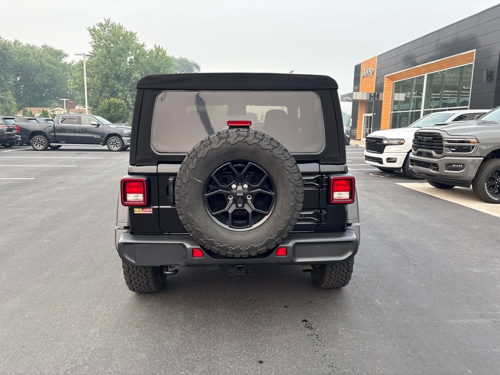 Used 2024 Jeep Wrangler Sport AWD/4WD image 4