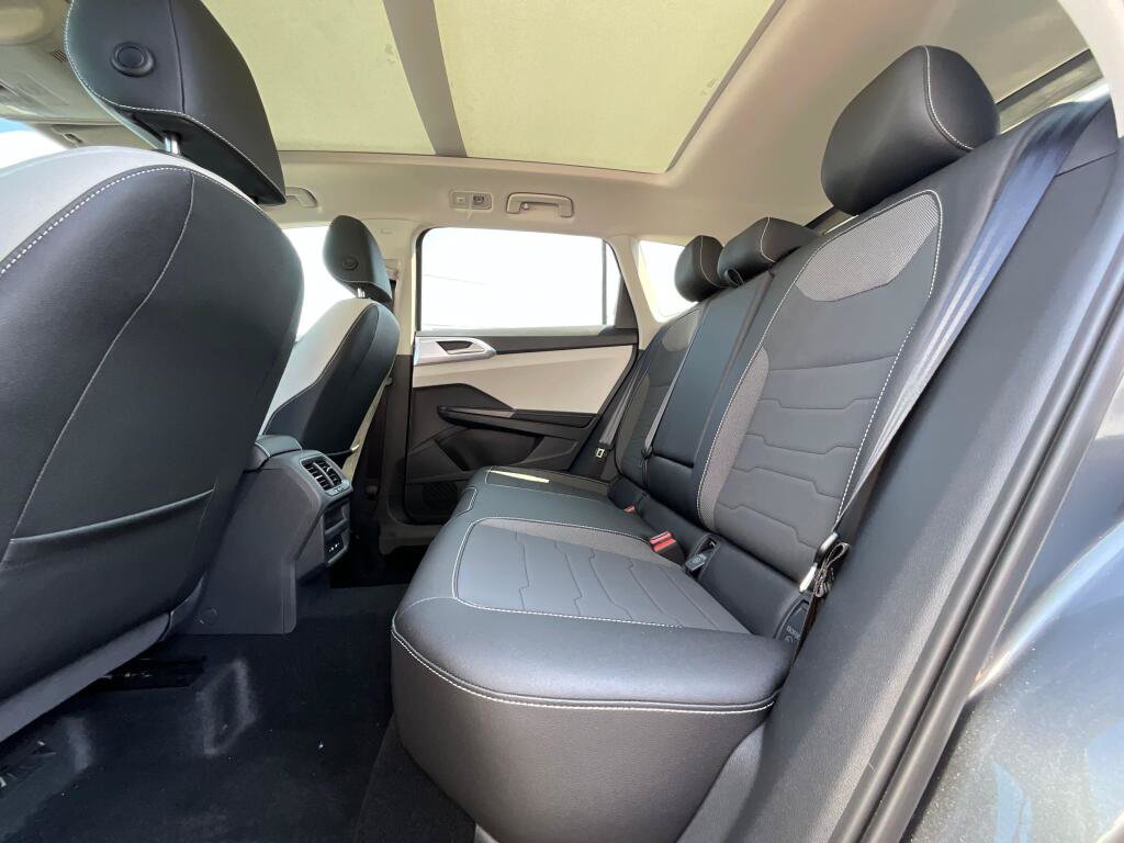 New 2026 Volkswagen Taos SE AWD/4WD image 13