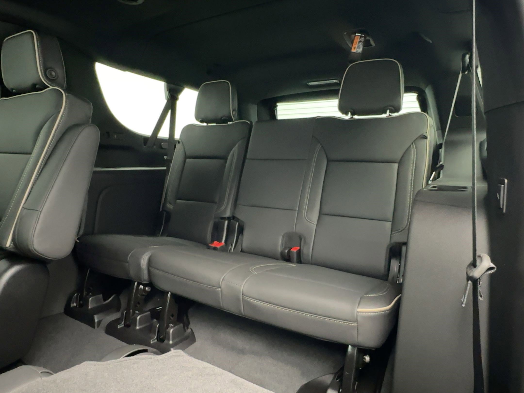 New 2026 Chevrolet Suburban Premier image 32