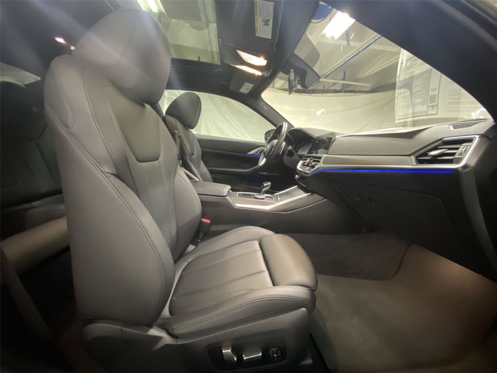 Used 2021 BMW 430i Coupe w/ Convenience Package RWD image 30