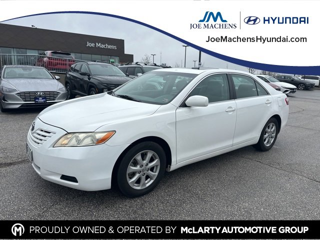 Used 2008 Toyota Camry LE image 2