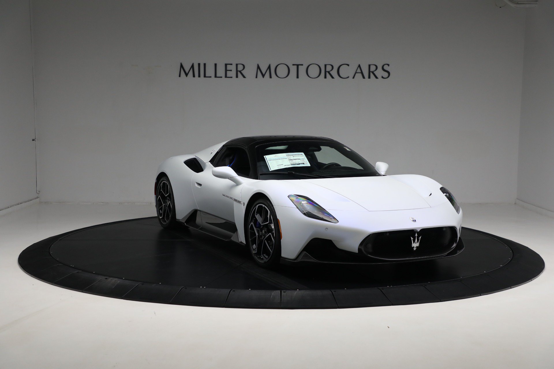 Used 2023 Maserati MC20 Spyder RWD image 32