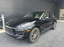 Used 2018 Porsche Macan Sport Edition AWD/4WD image 7