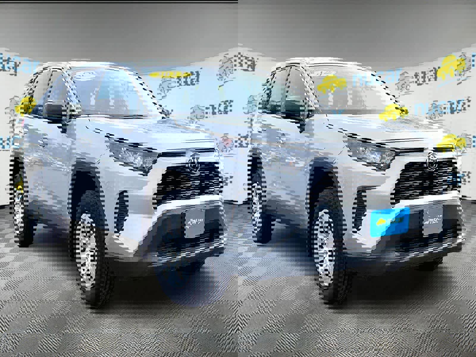 Used 2022 Toyota RAV4 LE image 1