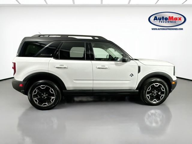 Used 2025 Ford Bronco Sport Outer Banks AWD/4WD image 9