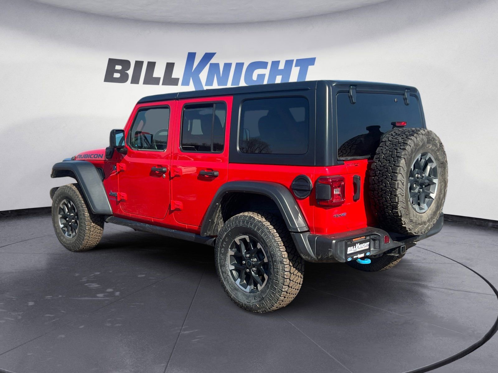 Used 2024 Jeep Wrangler Unlimited Rubicon 4xe AWD/4WD image 3