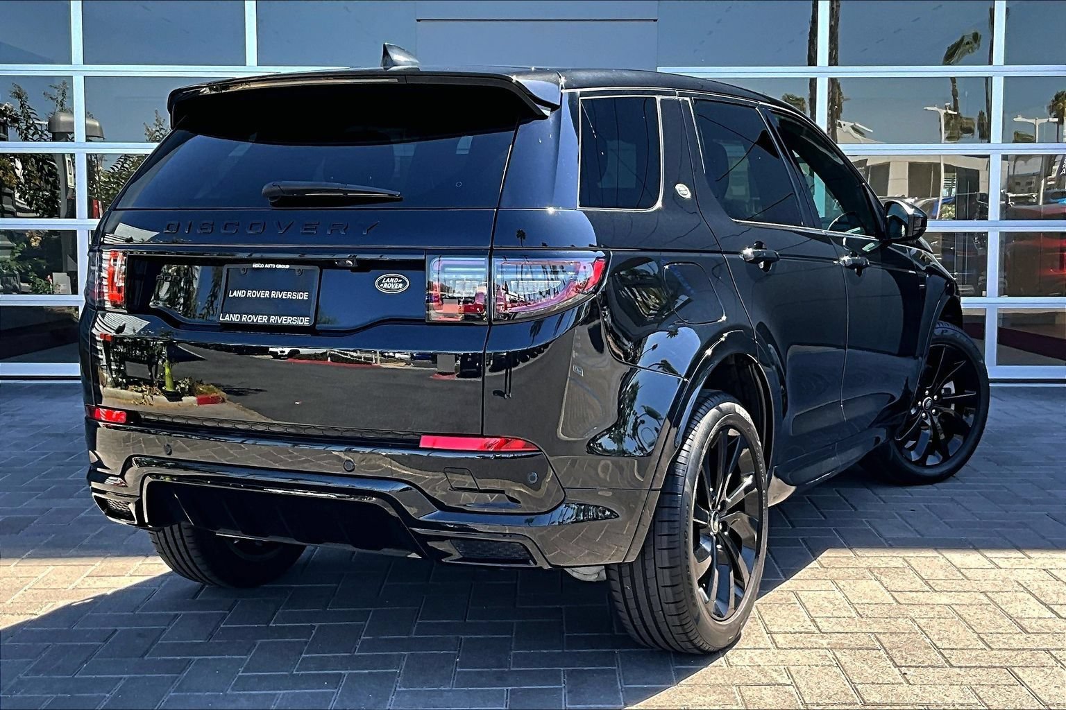 Used 2022 Land Rover Discovery Sport S R-Dynamic AWD/4WD image 13
