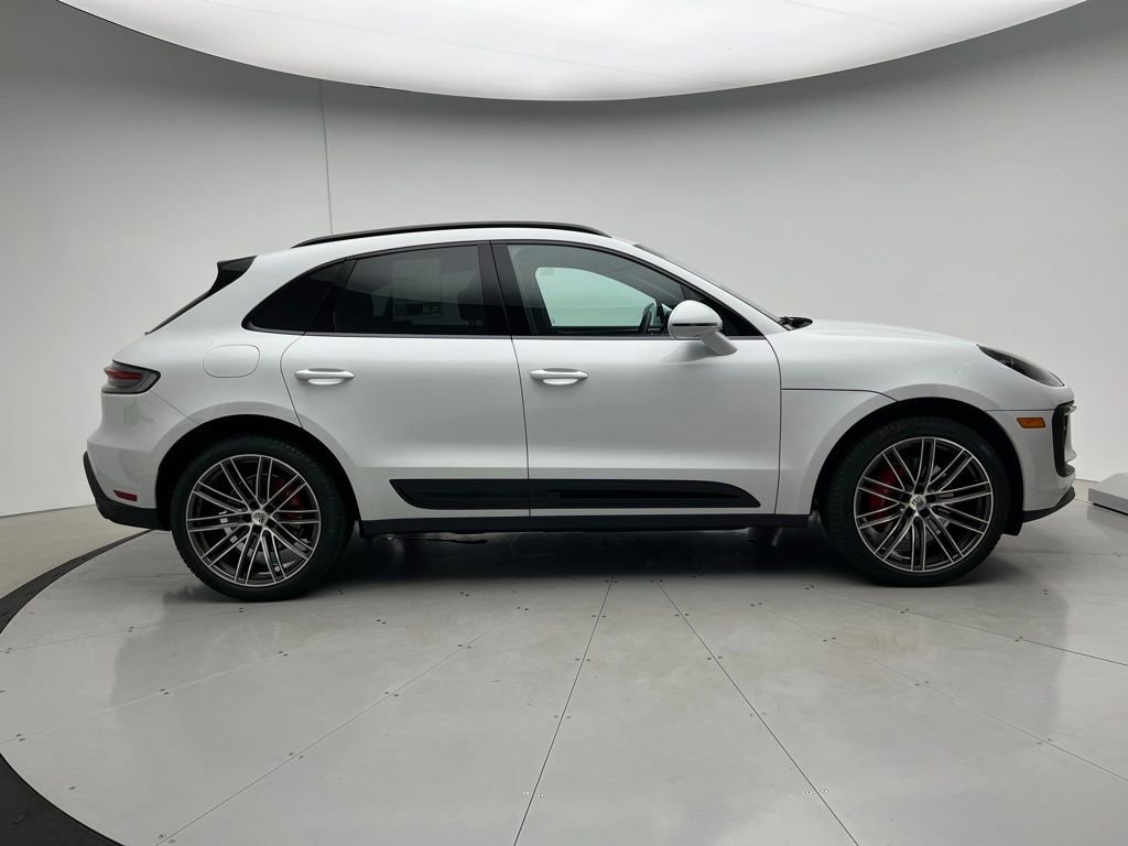 Used 2025 Porsche Macan S AWD/4WD image 23