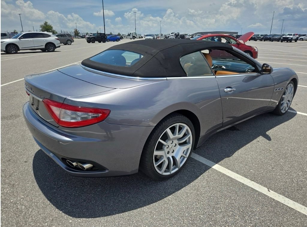 Used 2013 Maserati GranTurismo Convertible RWD image 4