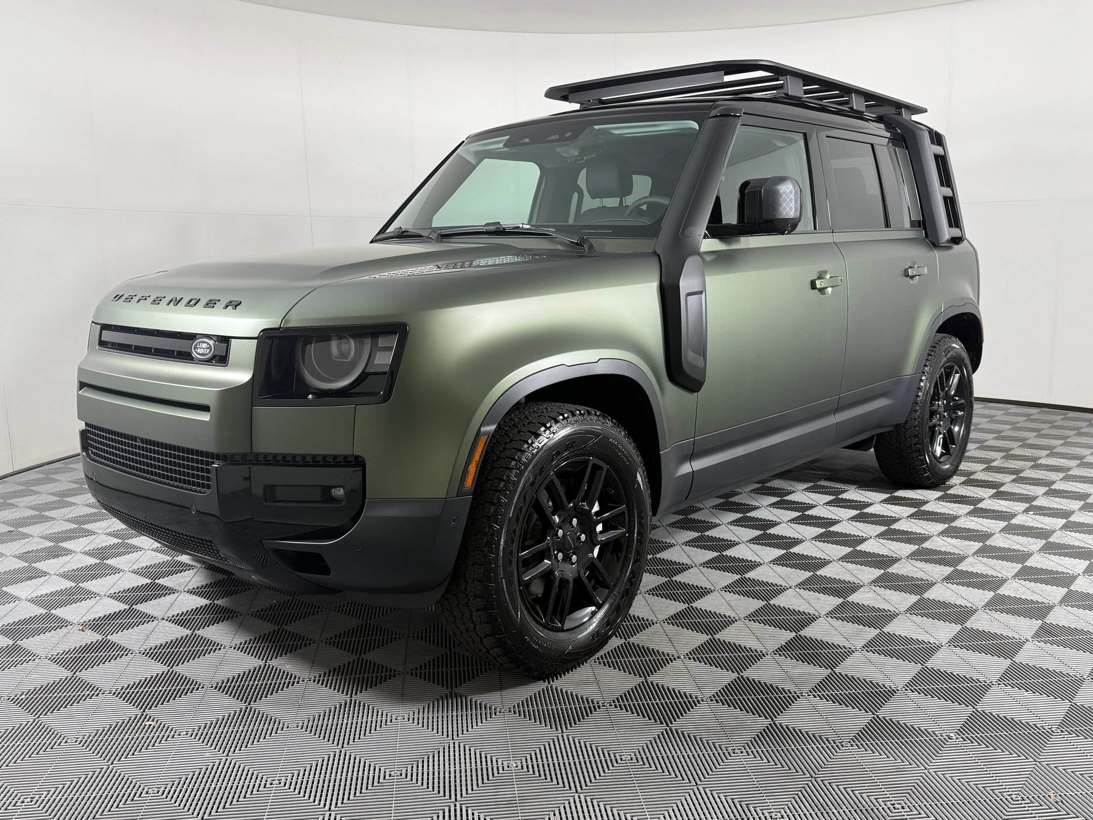 New 2026 Land Rover Defender 110 X-Dynamic SE