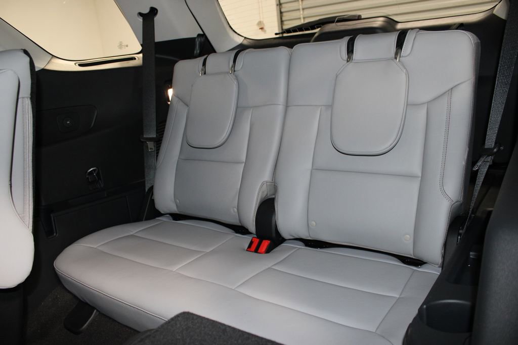 New 2026 Ford Explorer Active image 23