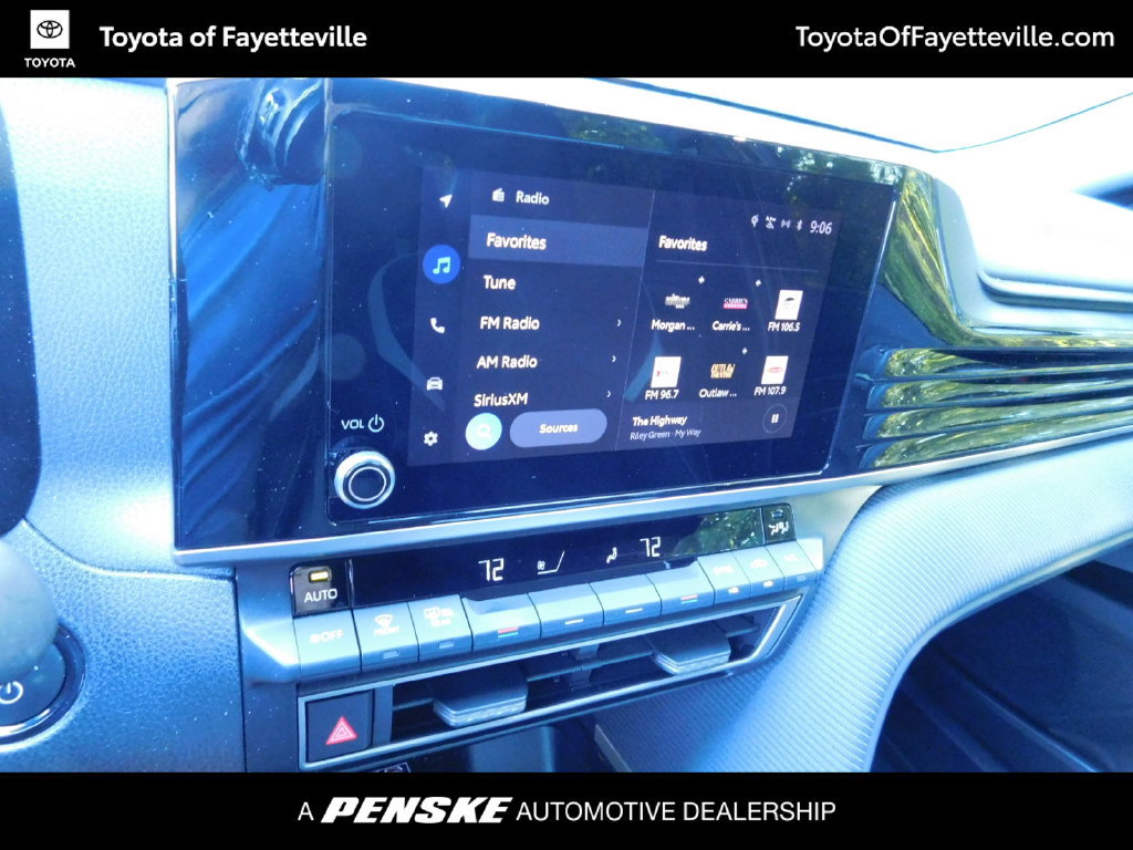 Certified 2025 Toyota Camry SE FWD image 4