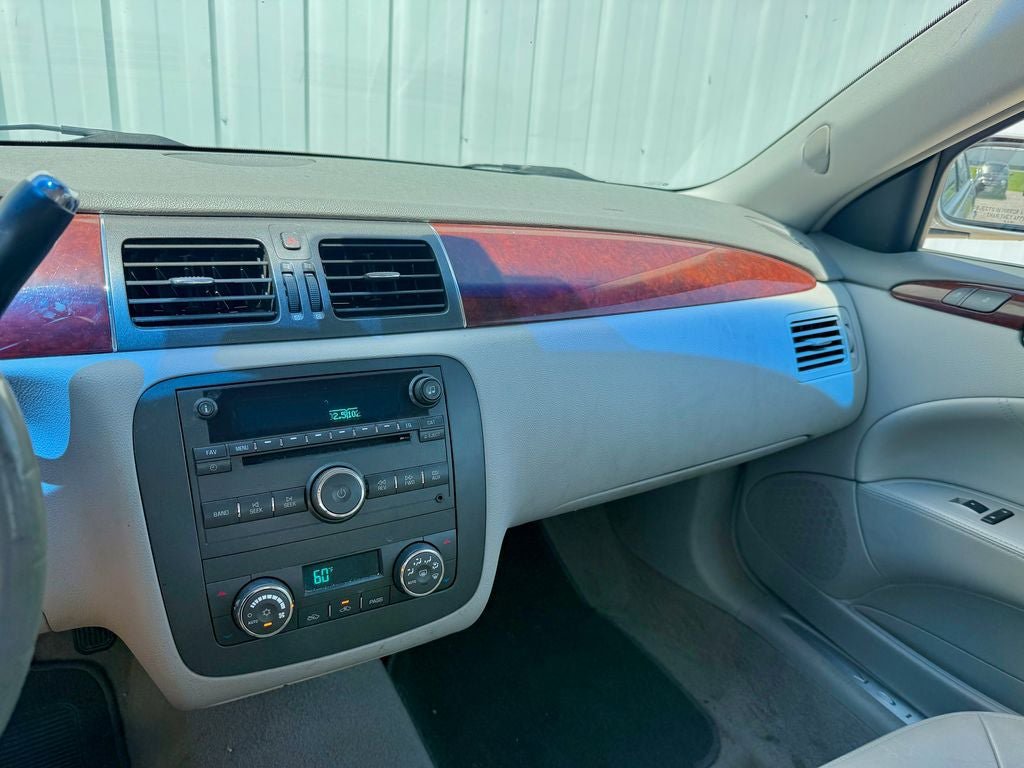 Used 2007 Buick Lucerne CXL w/ Luxury Package FWD image 17