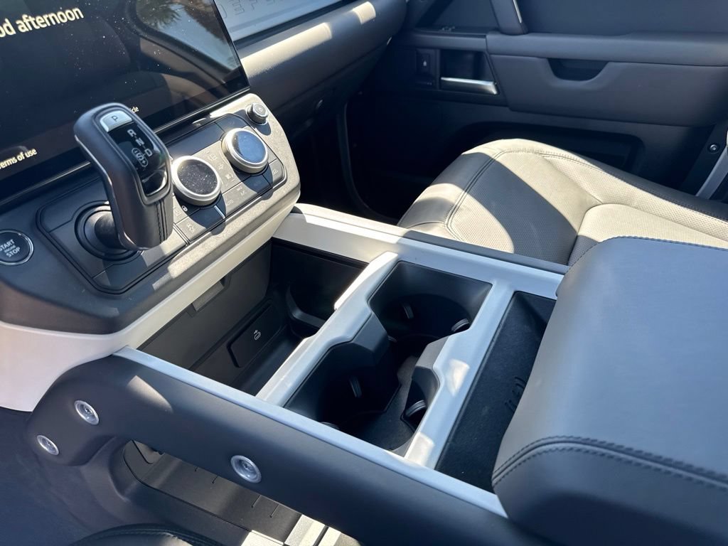 New 2026 Land Rover Defender 110 S AWD/4WD image 13