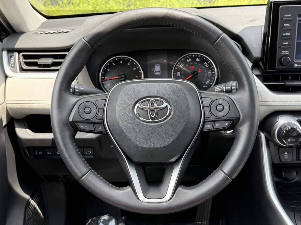 Used 2022 Toyota RAV4 XLE w/ Convenience Package AWD/4WD image 19