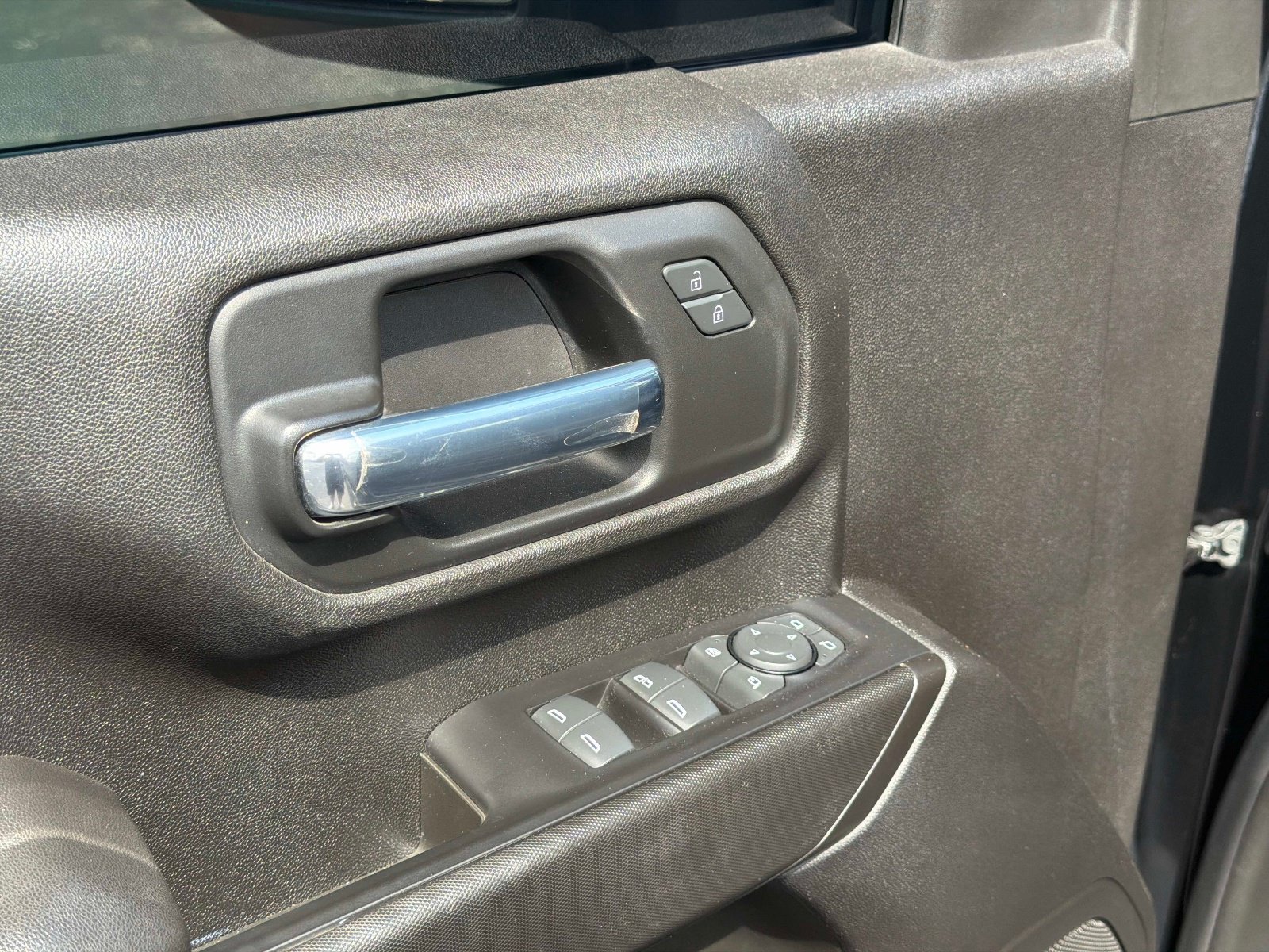 Used 2024 Chevrolet Silverado 2500 Custom w/ Custom Value Package AWD/4WD image 38