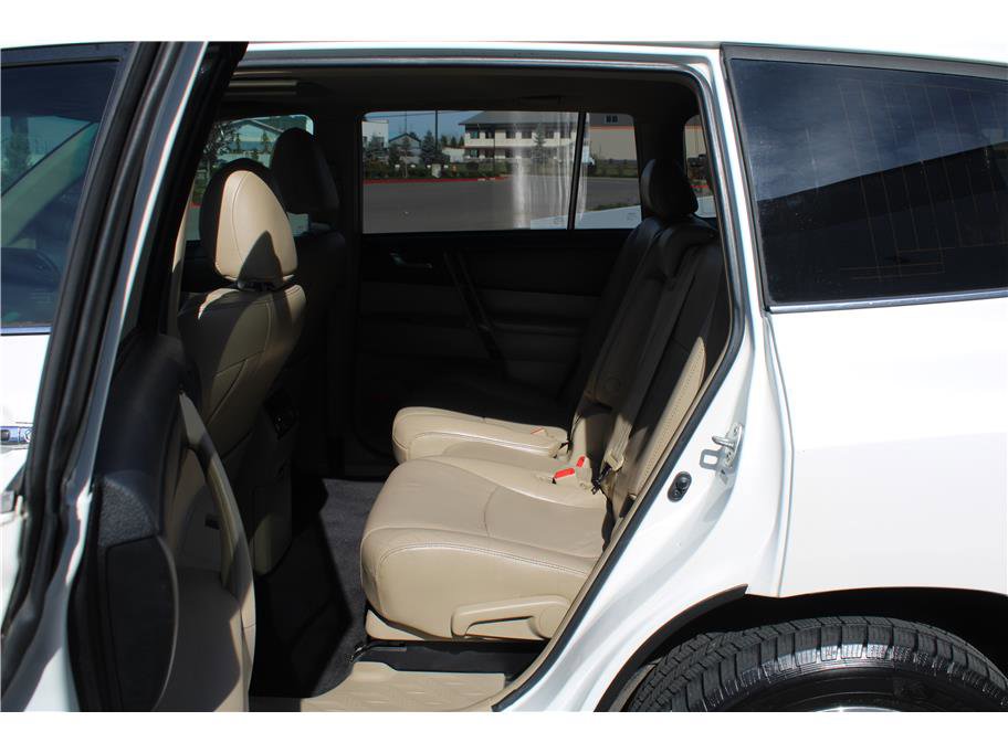 Used 2013 Toyota Highlander Limited image 12