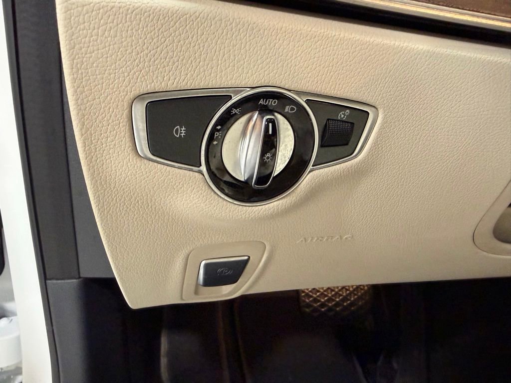 Used 2023 Mercedes-Benz E 350 4MATIC Sedan image 19