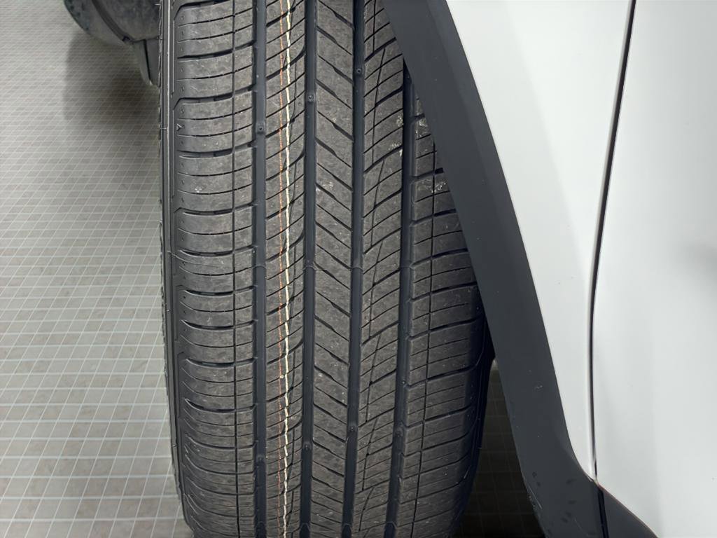 Used 2023 Kia Telluride LX image 11