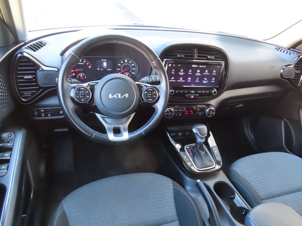 Used 2022 Kia Soul EX FWD image 4
