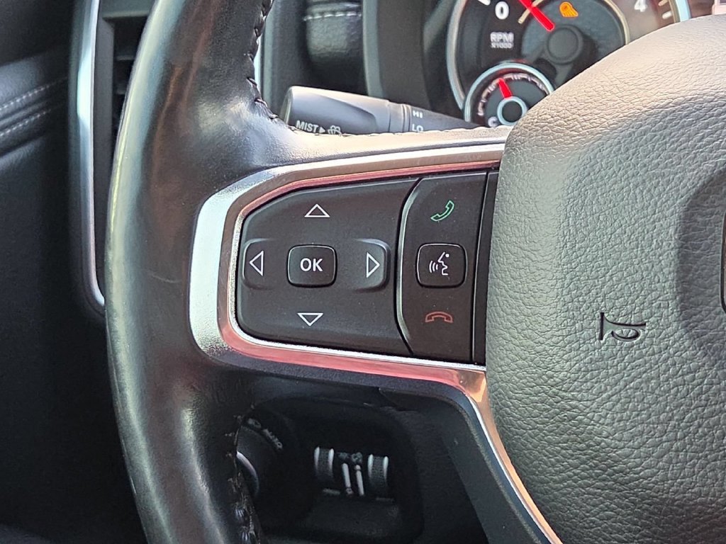 Used 2019 RAM 1500 Laramie AWD/4WD image 18