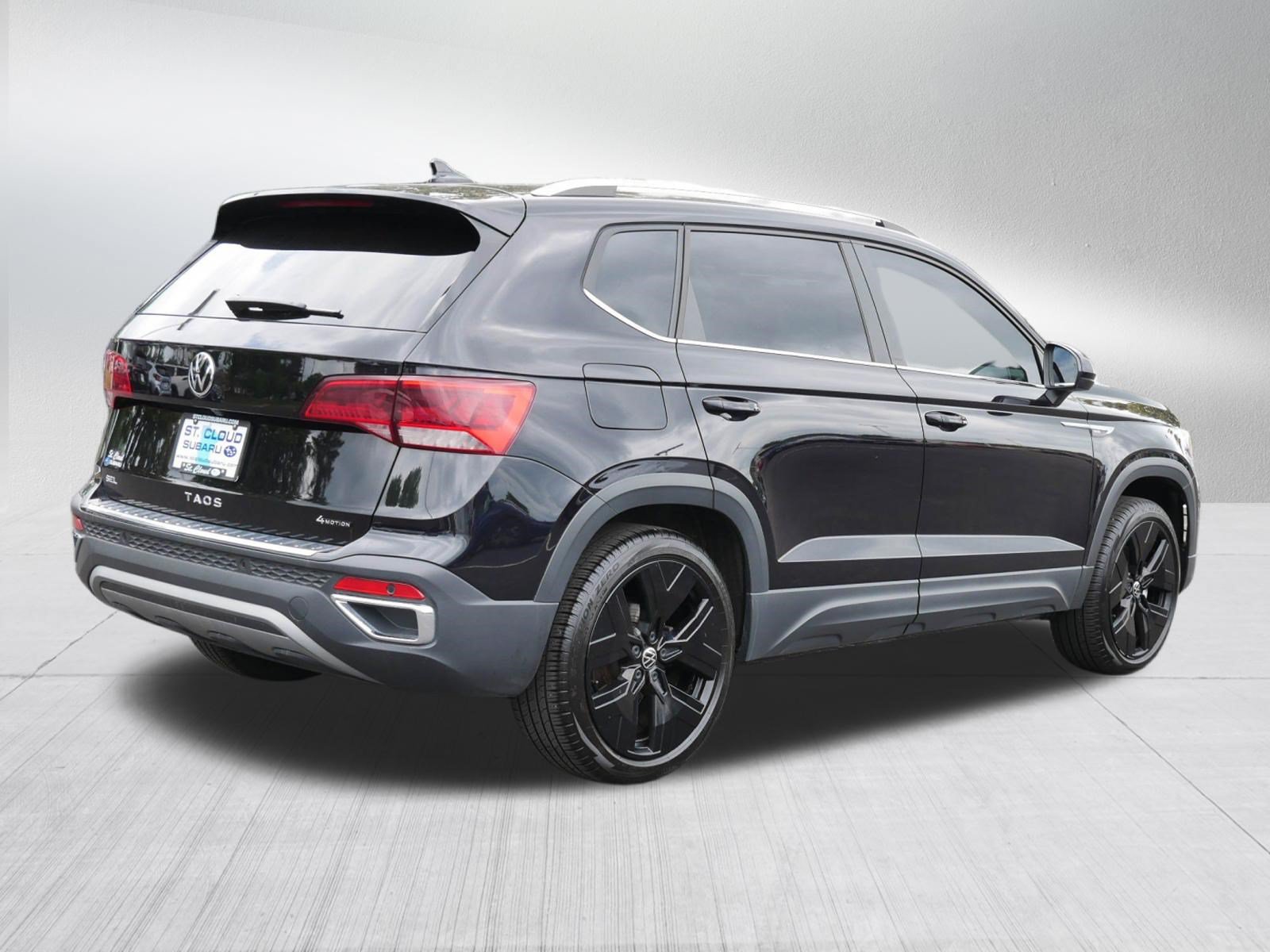 Used 2023 Volkswagen Taos SEL AWD/4WD image 7