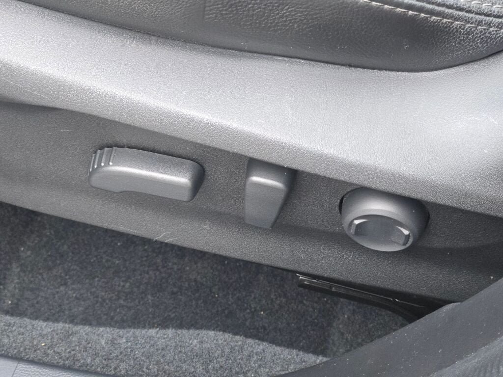 Certified 2023 Subaru Forester Premium AWD/4WD image 24