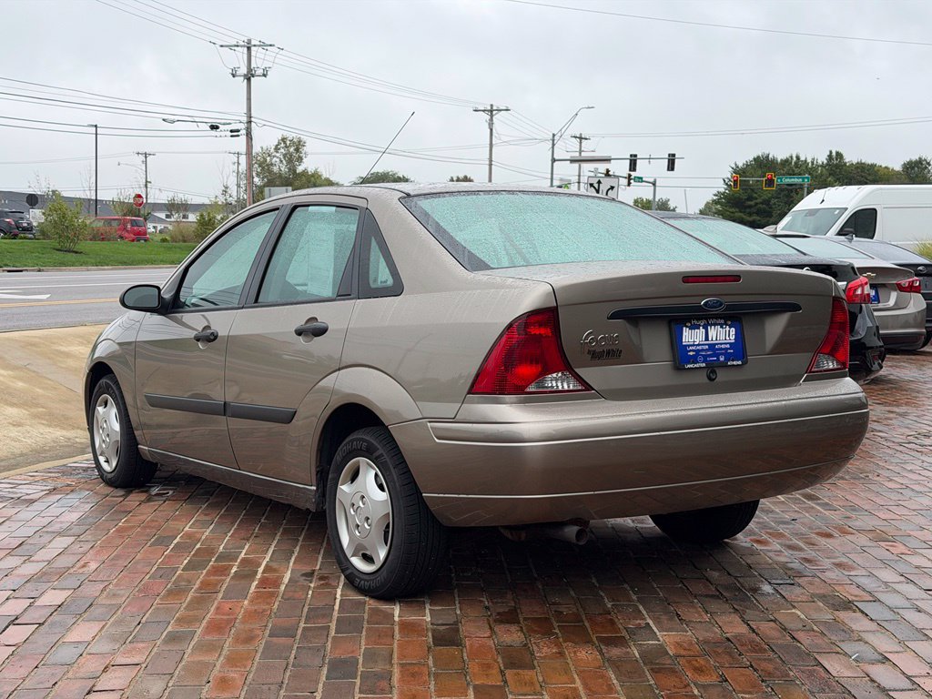 Used 2003 Ford Focus LX FWD image 3