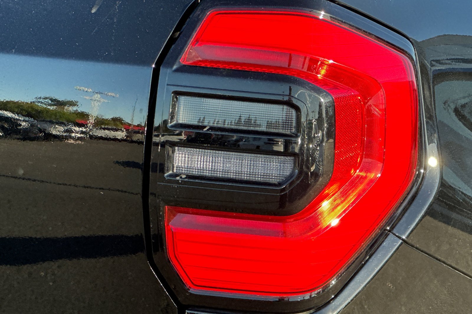 Used 2025 Toyota 4Runner SR5 AWD/4WD image 47