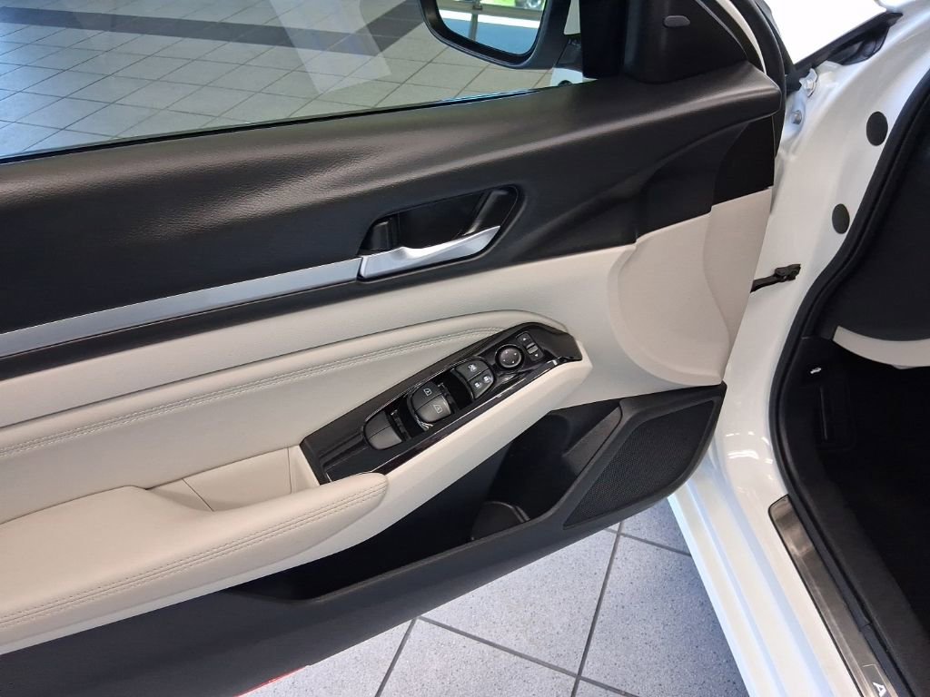 Used 2021 Nissan Altima 2.5 SL AWD/4WD image 8
