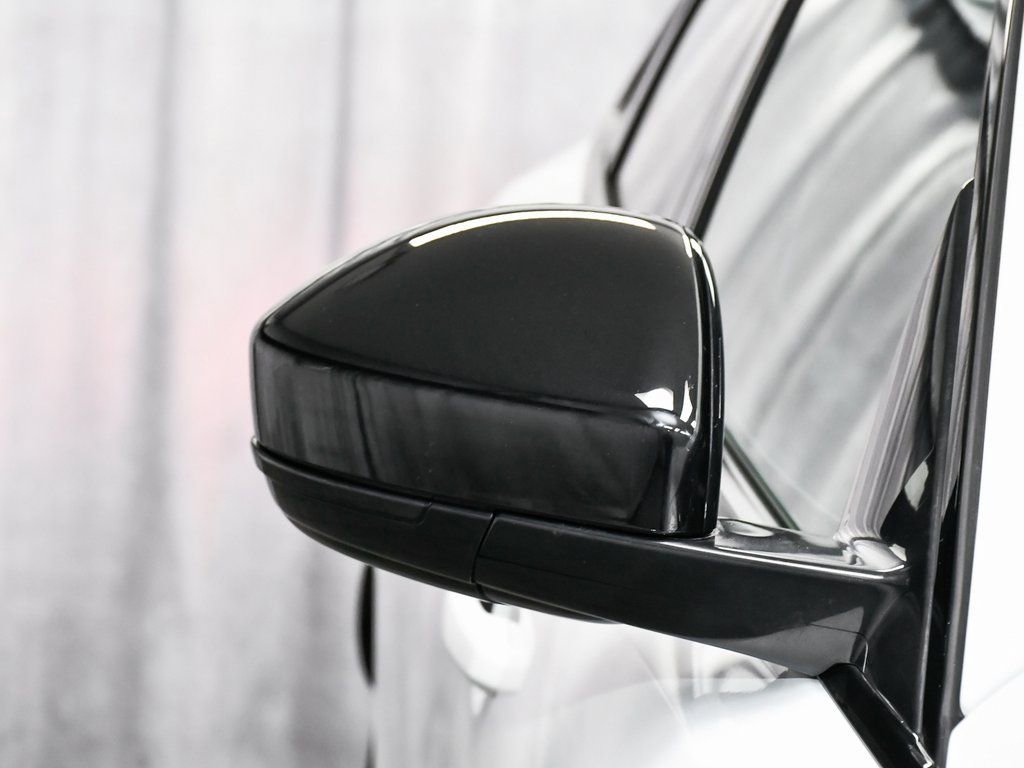 Used 2024 Jaguar F-PACE R-Dynamic S image 69