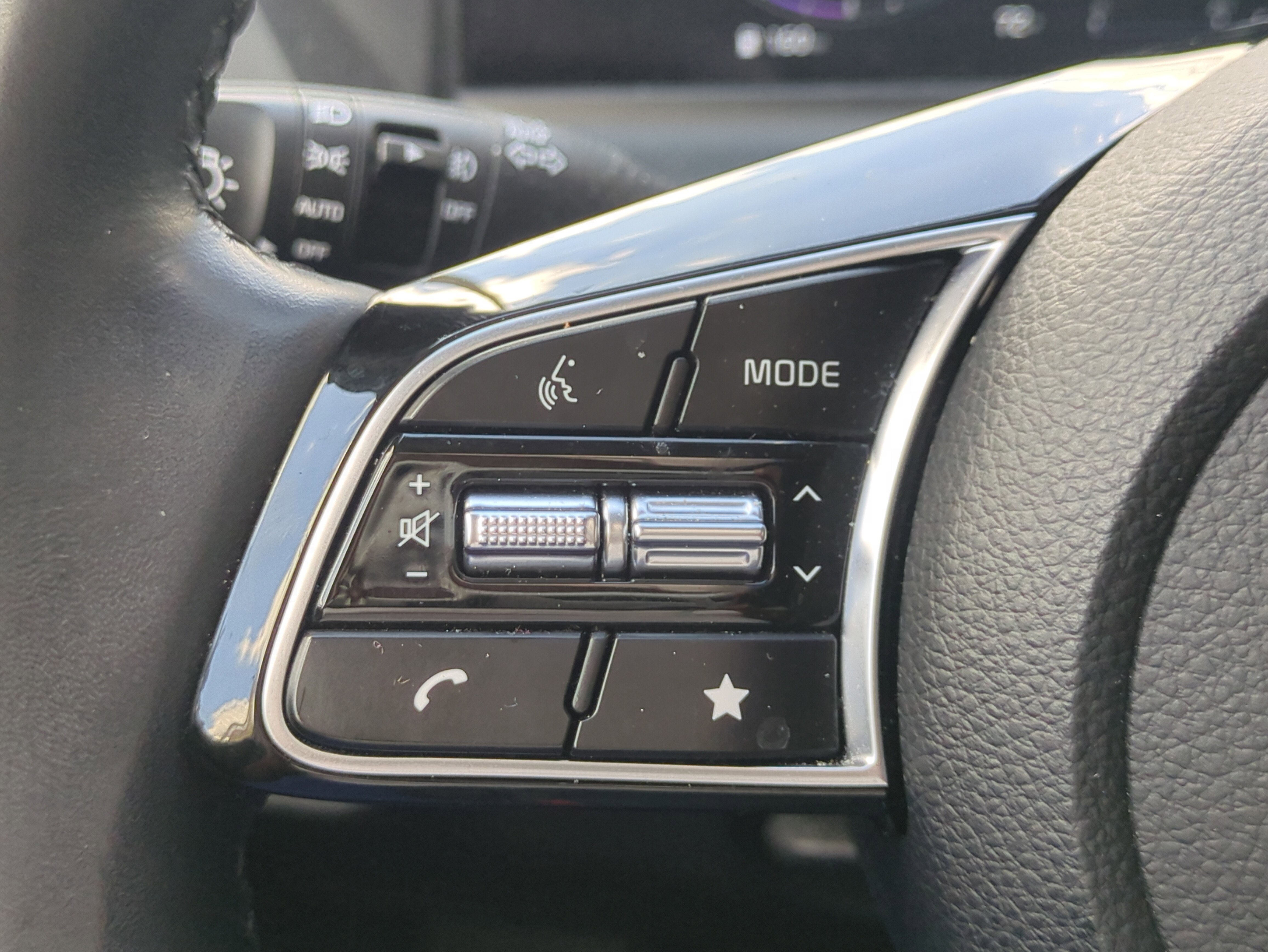 Used 2024 Kia Seltos EX image 26