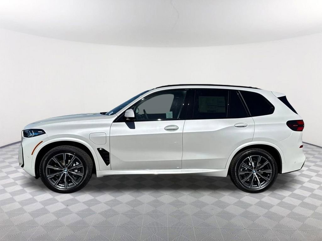 New 2026 BMW X5 xDrive50e w/ M Sport Package image 8