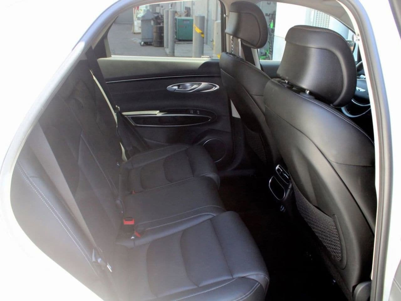Used 2025 Genesis GV70 2.5T AWD/4WD image 13