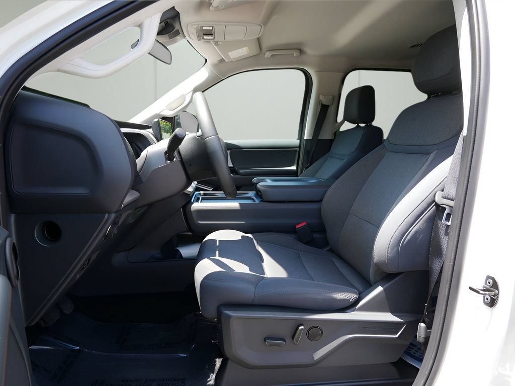 Used 2025 Ford Expedition Active AWD/4WD image 10