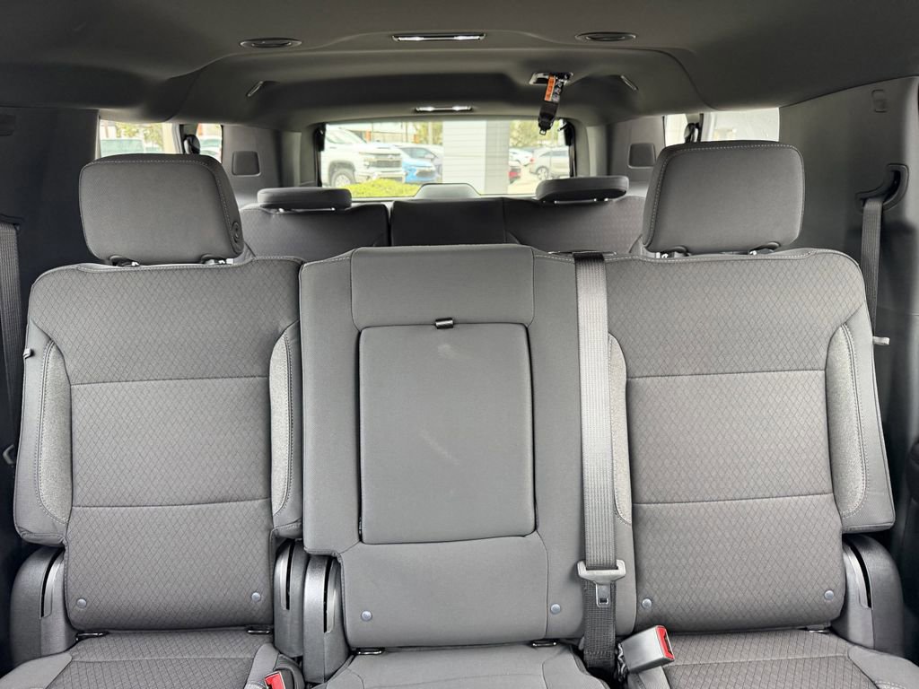 New 2026 Chevrolet Suburban LS RWD image 17