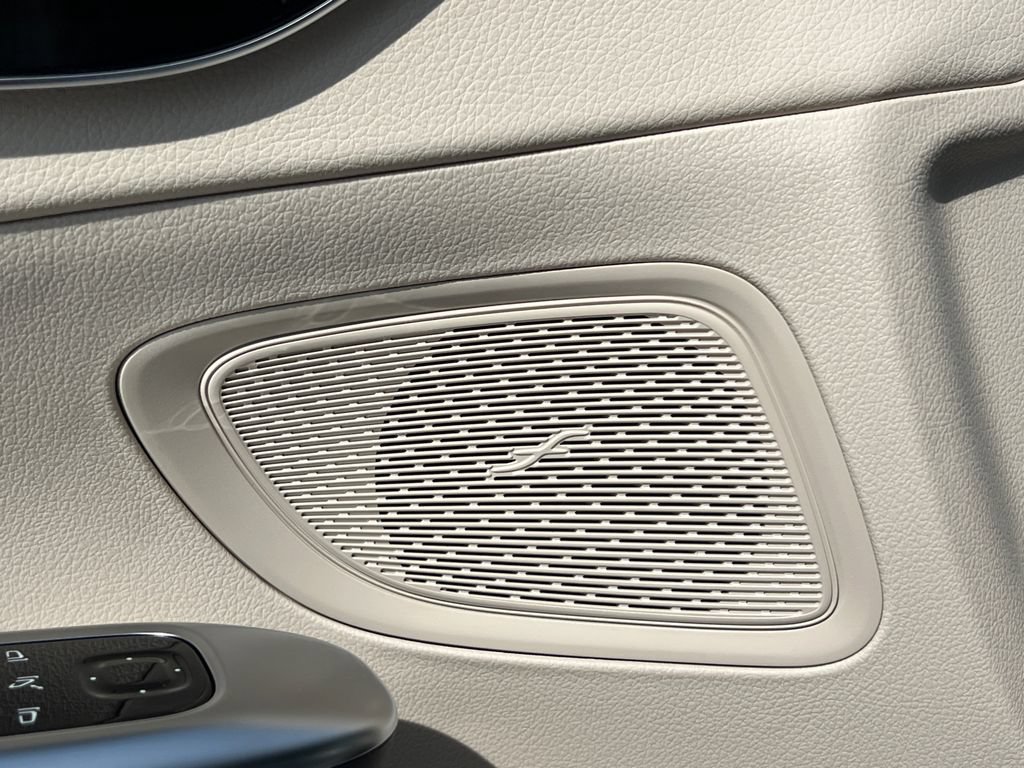 New 2026 Mercedes-Benz C 300 4MATIC Sedan image 13
