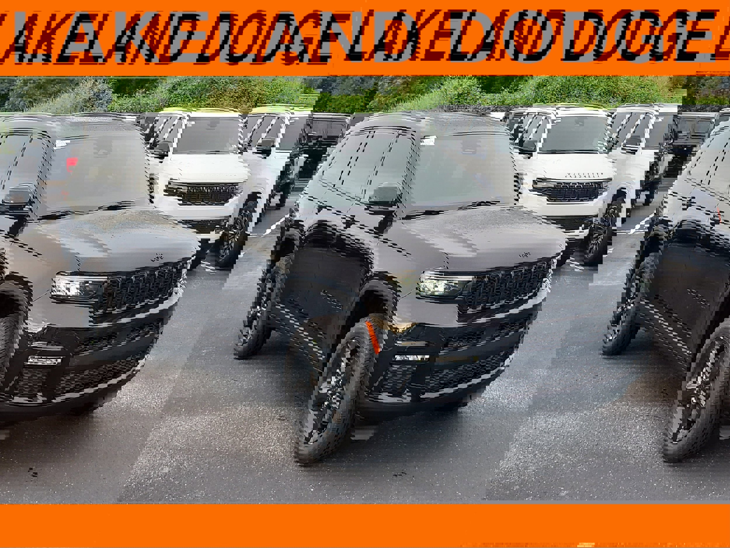 New 2025 Jeep Grand Cherokee L Limited w/ Black Appearance Package image 1