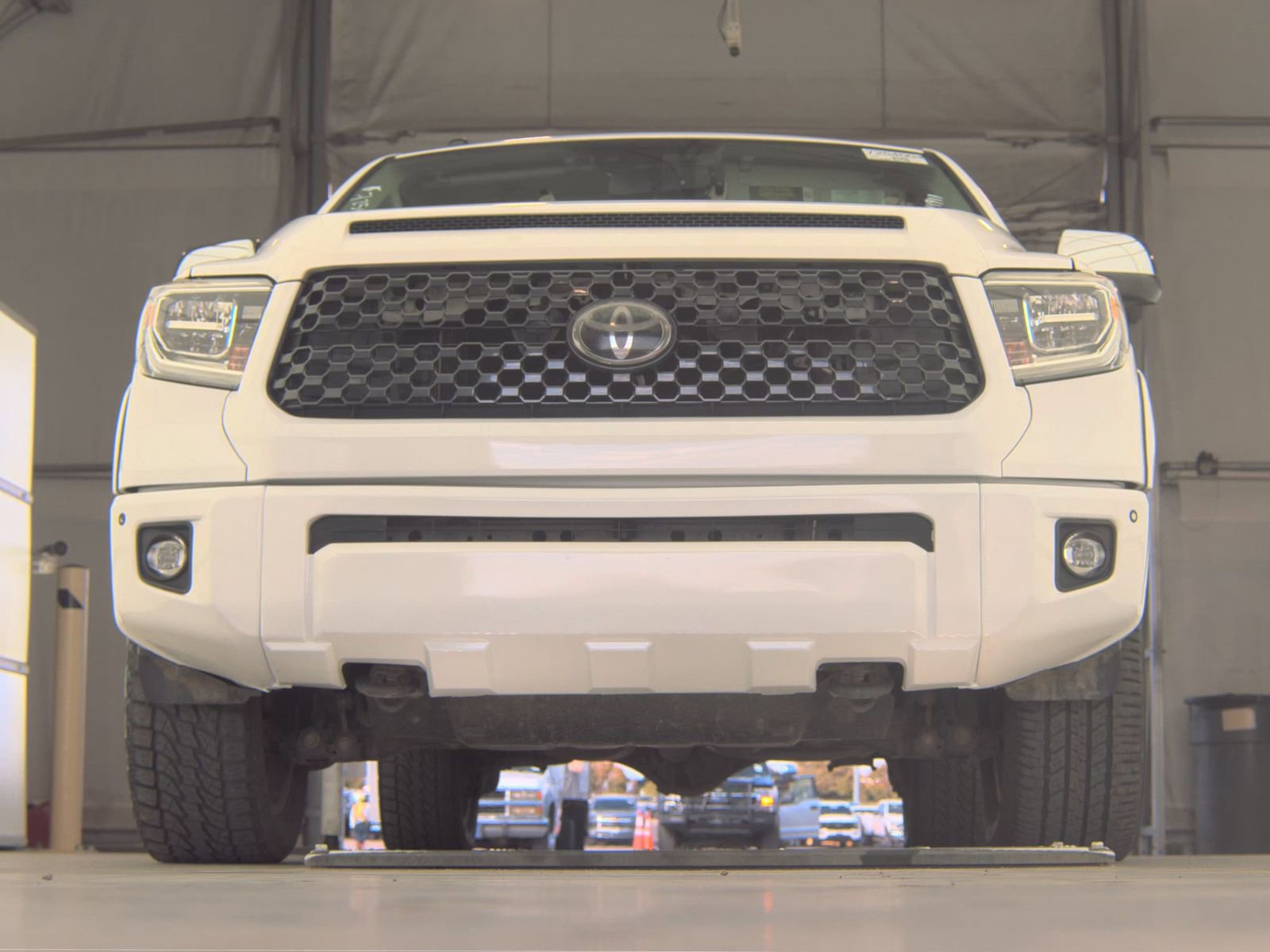 Used 2019 Toyota Tundra Platinum image 3