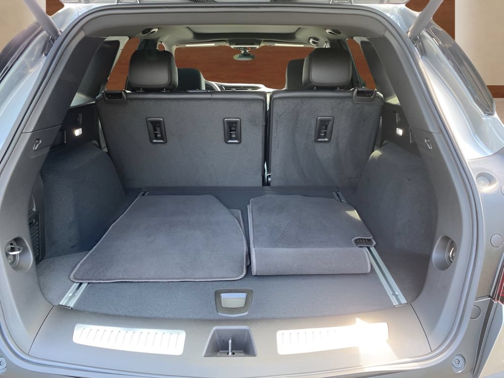 Certified 2024 Cadillac XT5 Premium Luxury AWD/4WD image 10