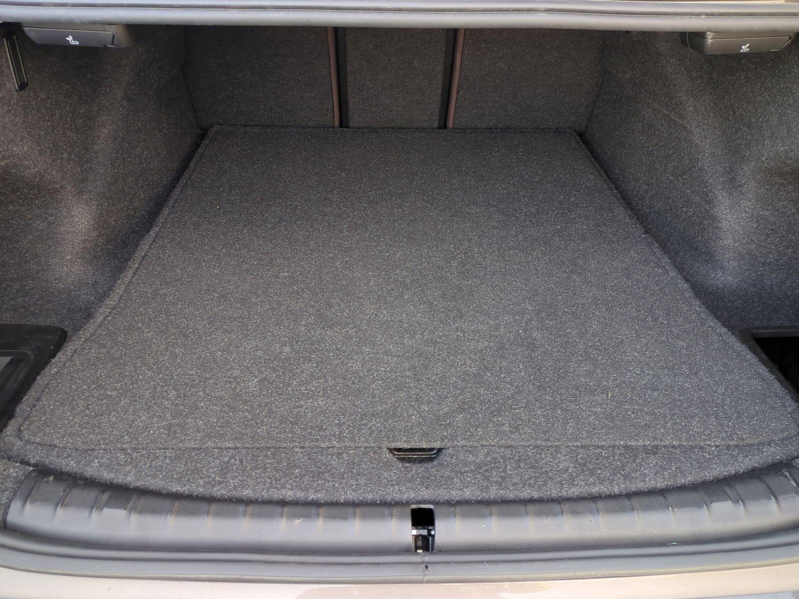 Used 2023 BMW M550i xDrive w/ Dynamic Handling Package image 33