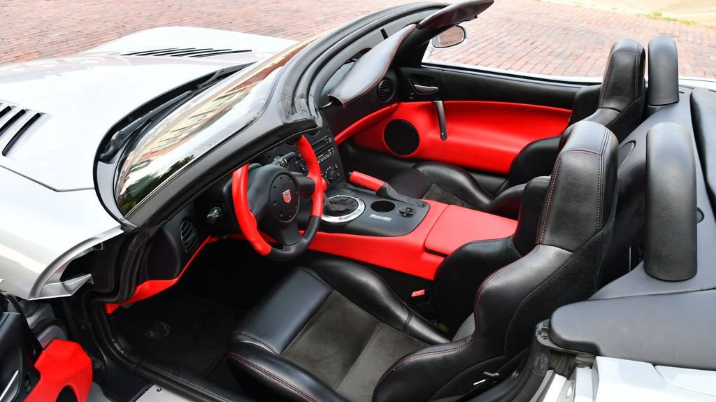 Used 2005 Dodge Viper SRT-10 w/ Mamba Edition Group RWD image 51