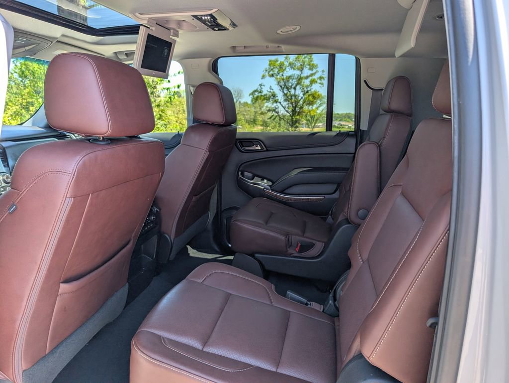 Used 2019 Chevrolet Suburban Premier w/ Premier Plus Edition image 15