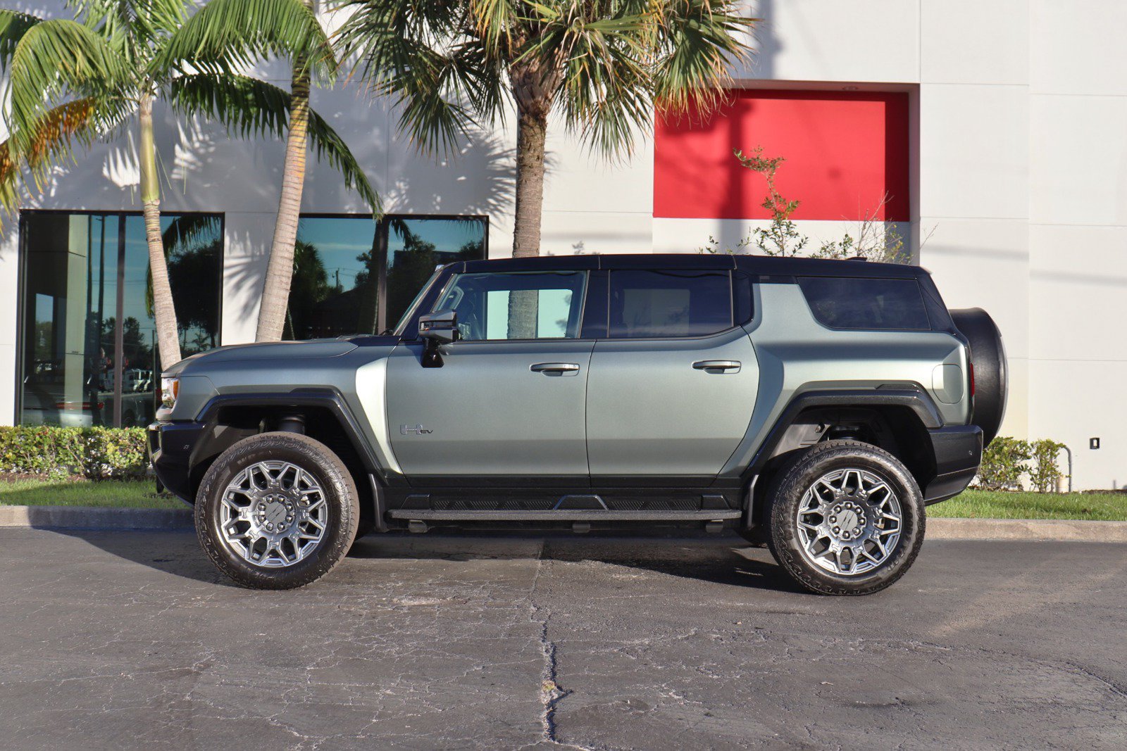 Used 2024 GMC Hummer EV 3X AWD/4WD image 25