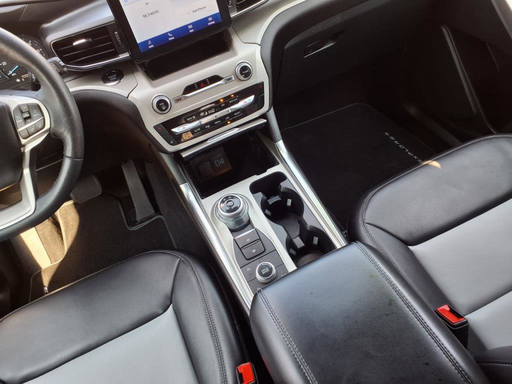 Certified 2023 Ford Explorer XLT w/ Equipment Group 202A image 16