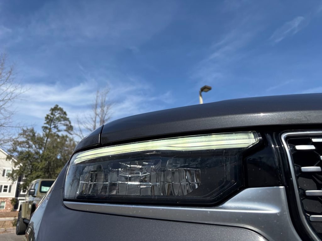 Used 2023 Jeep Grand Cherokee L Summit w/ Advanced Protech Group IV image 8