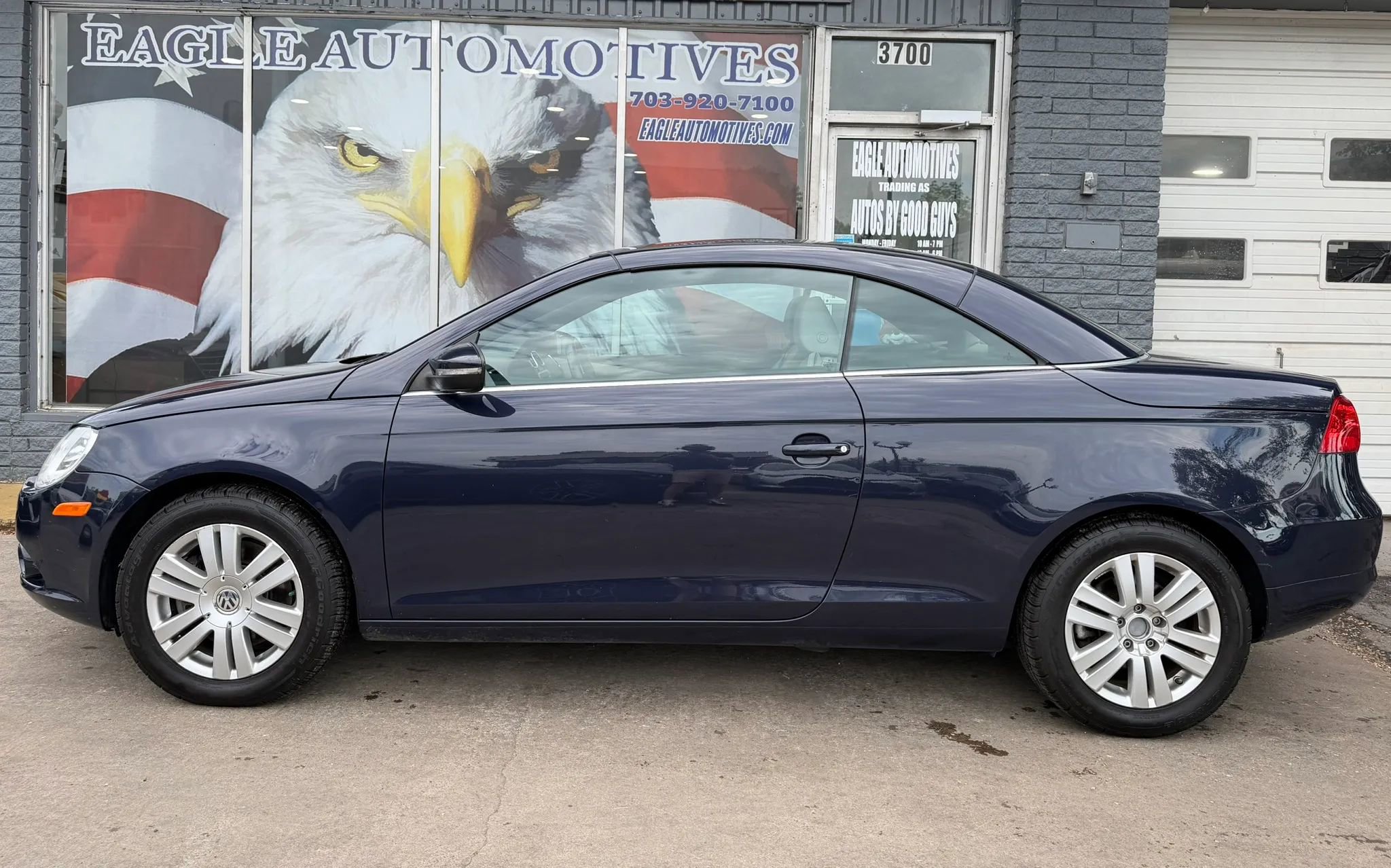 Used 2009 Volkswagen Eos Komfort FWD image 3