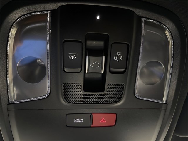 Used 2023 Kia Stinger GT2 image 24