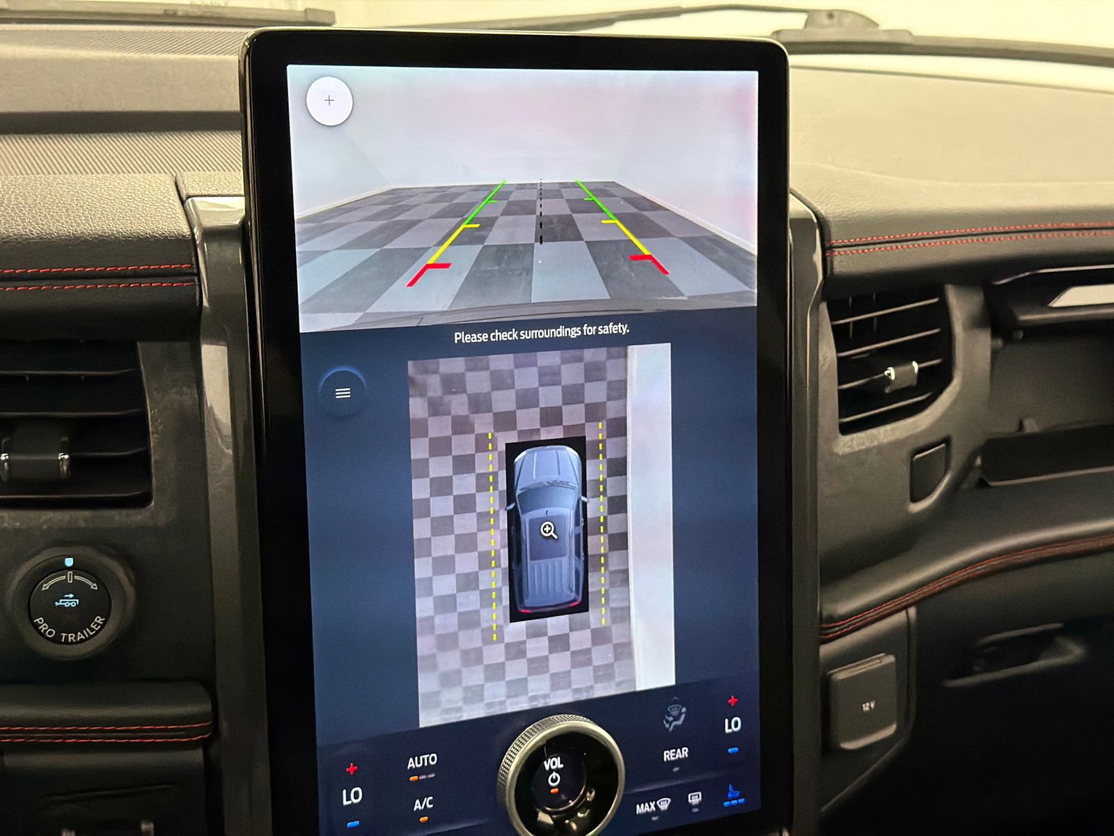 Used 2023 Ford Expedition Limited image 30